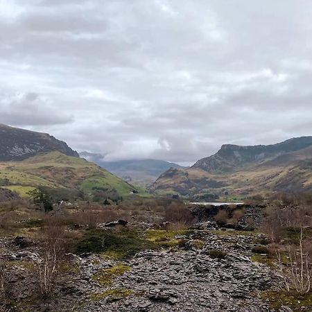 Welsh Holiday Home Sleeps 5 Close To Beaches & Mountains Nantlle Exteriér fotografie